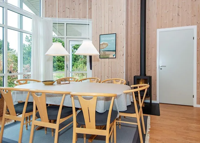 6 Person In Hébergement de vacances Ulfborg